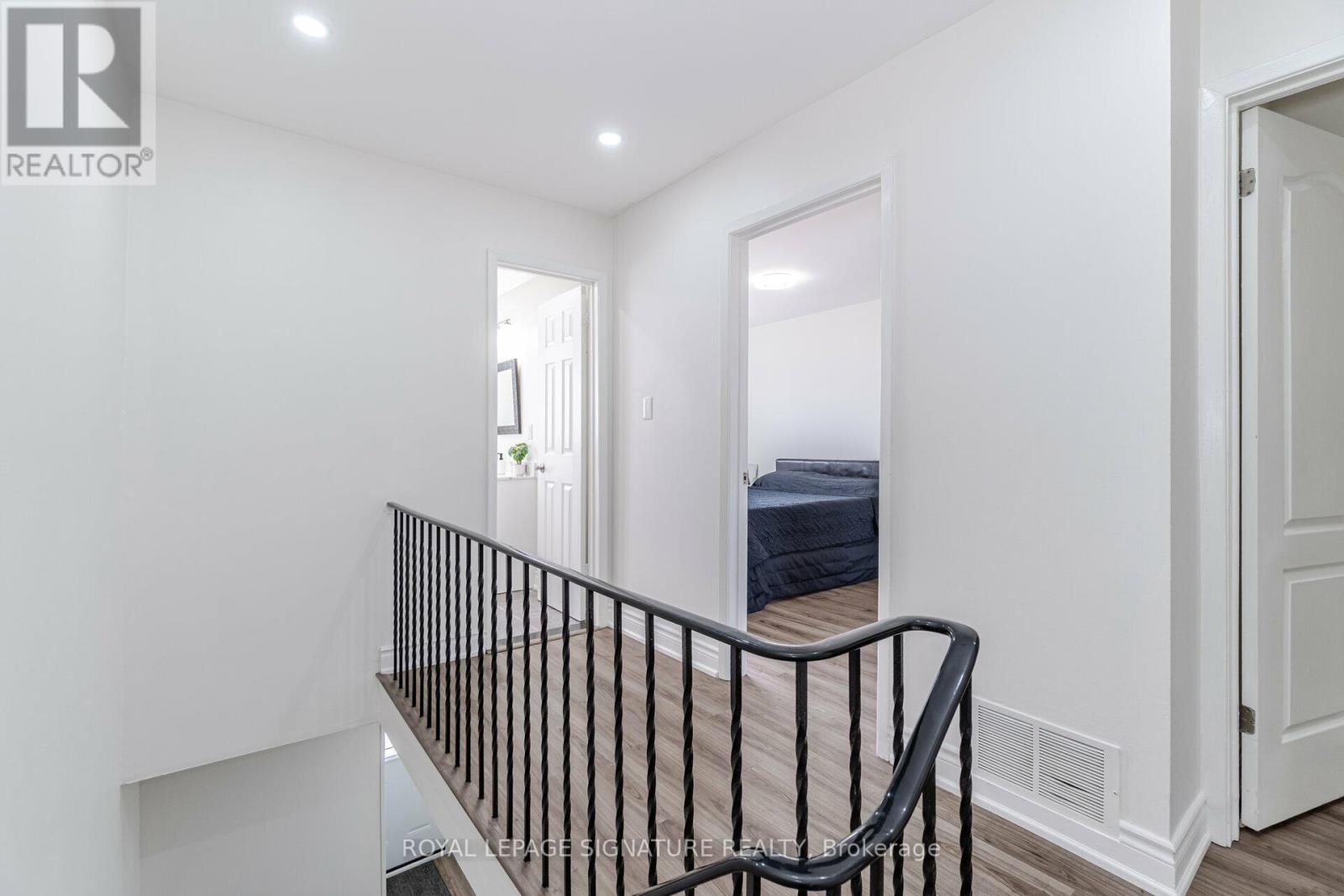 #6 -400 MISSISSAUGA VALLEY BLVD