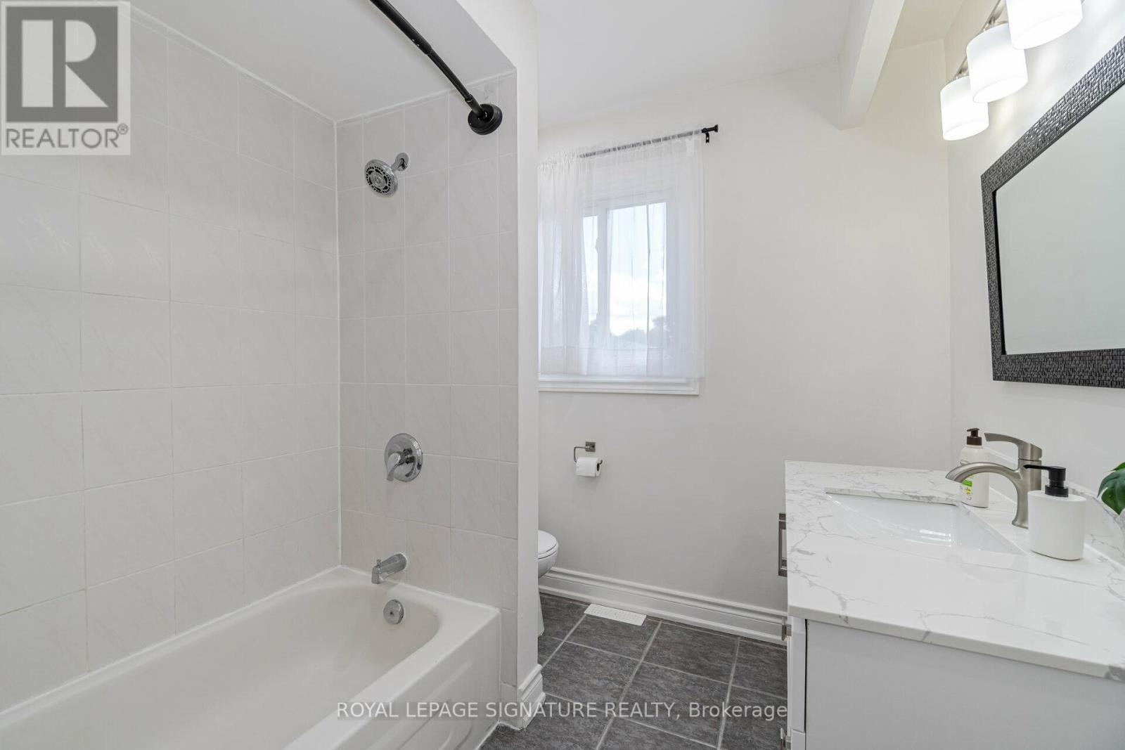 #6 -400 MISSISSAUGA VALLEY BLVD