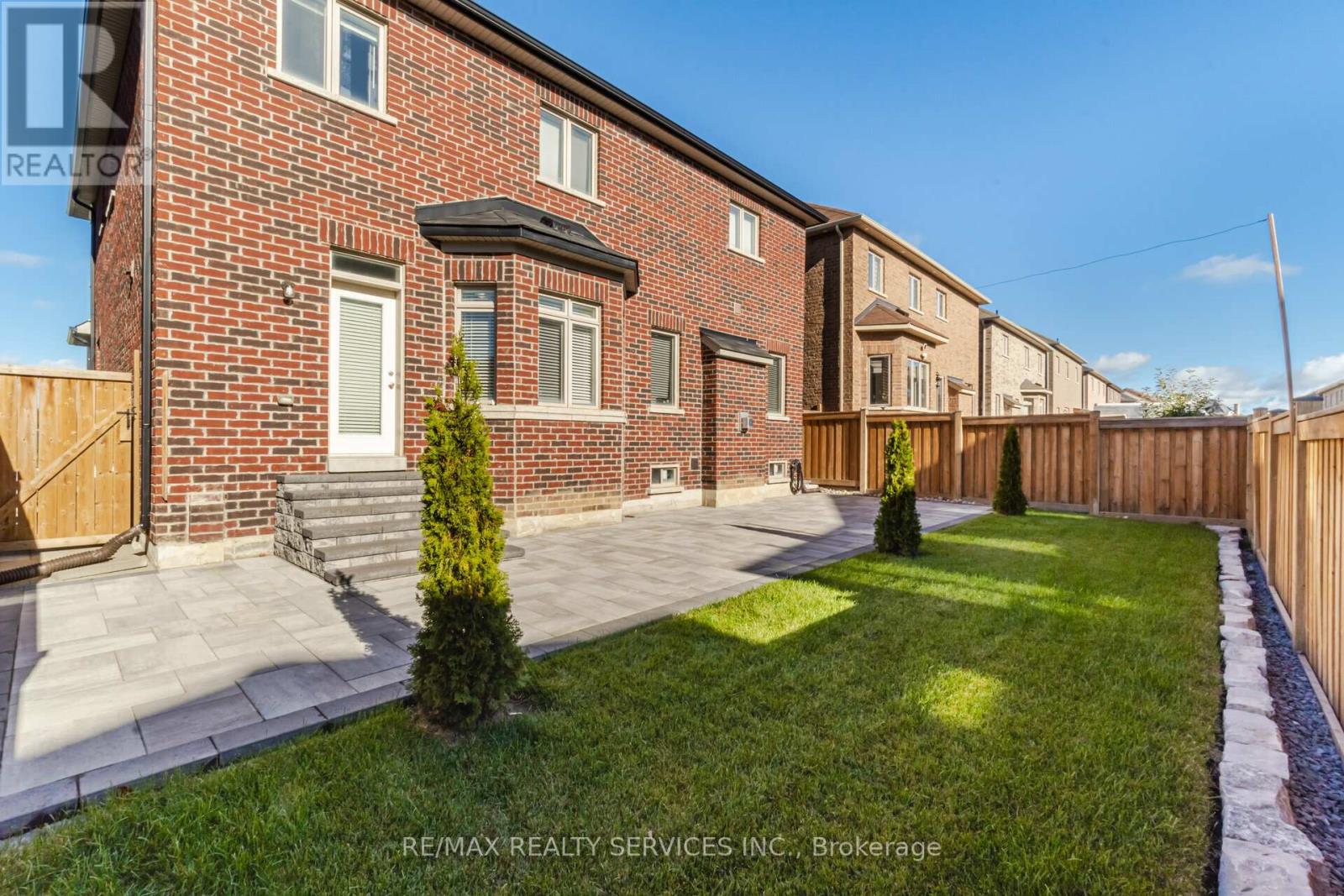 127 SQUIRE ELLIS DR