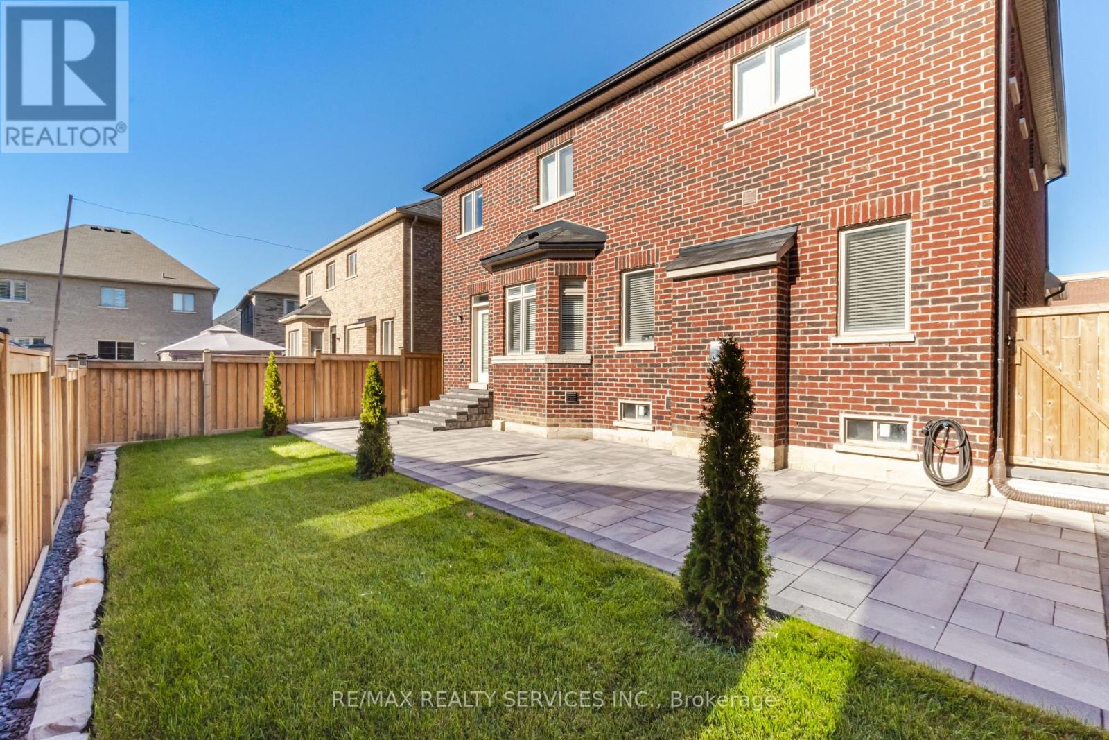 127 SQUIRE ELLIS DR