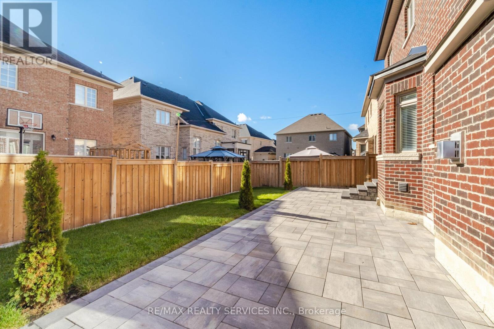 127 SQUIRE ELLIS DR