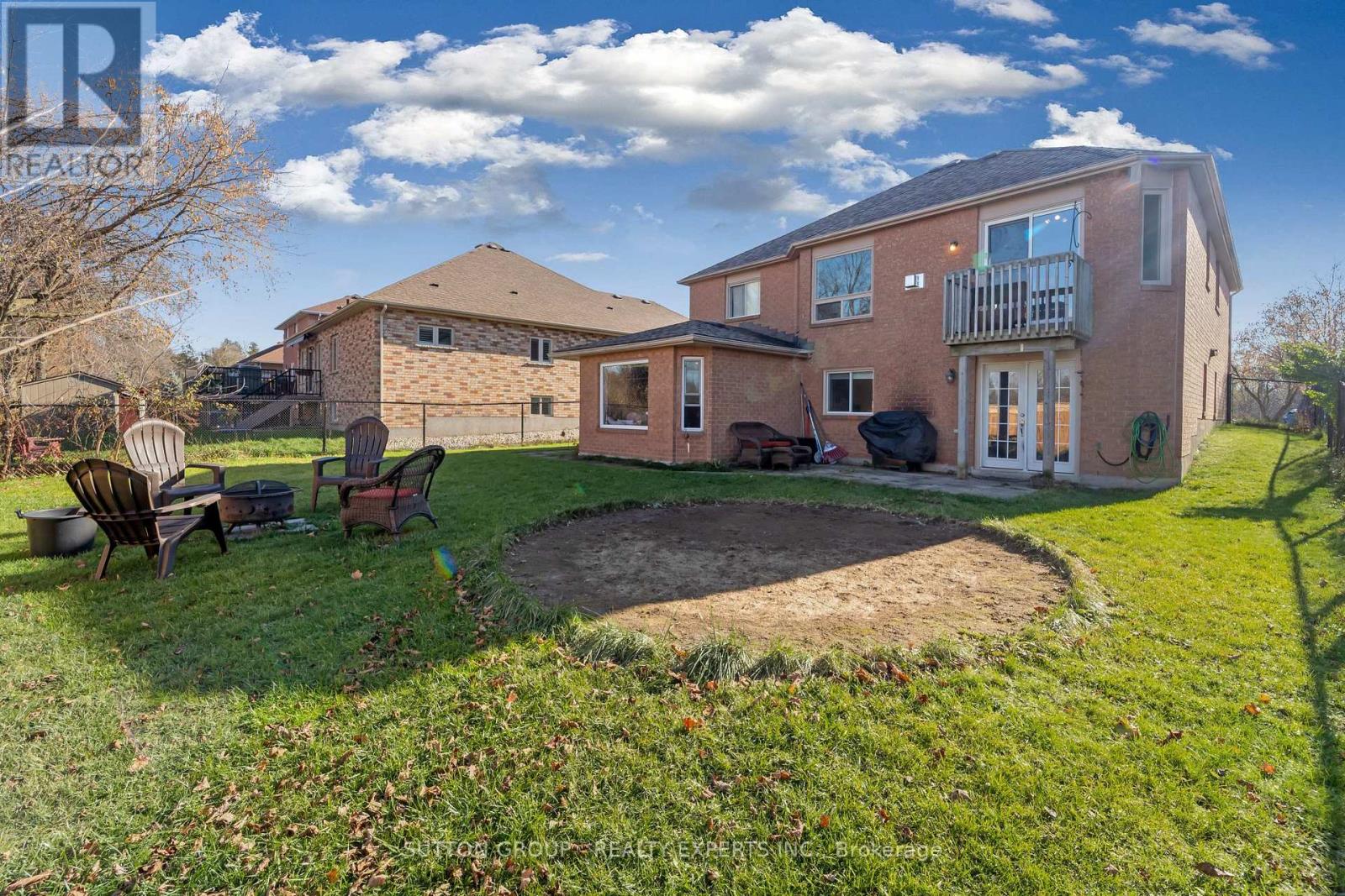 57 BIRCHWAY PL N