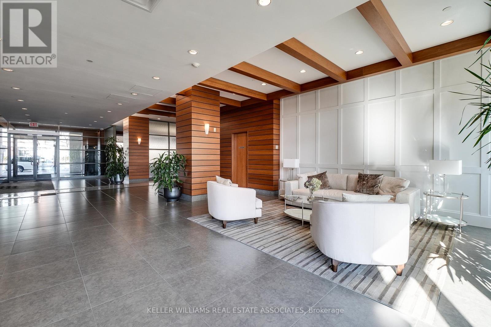 #511 -65 PORT ST E, #511