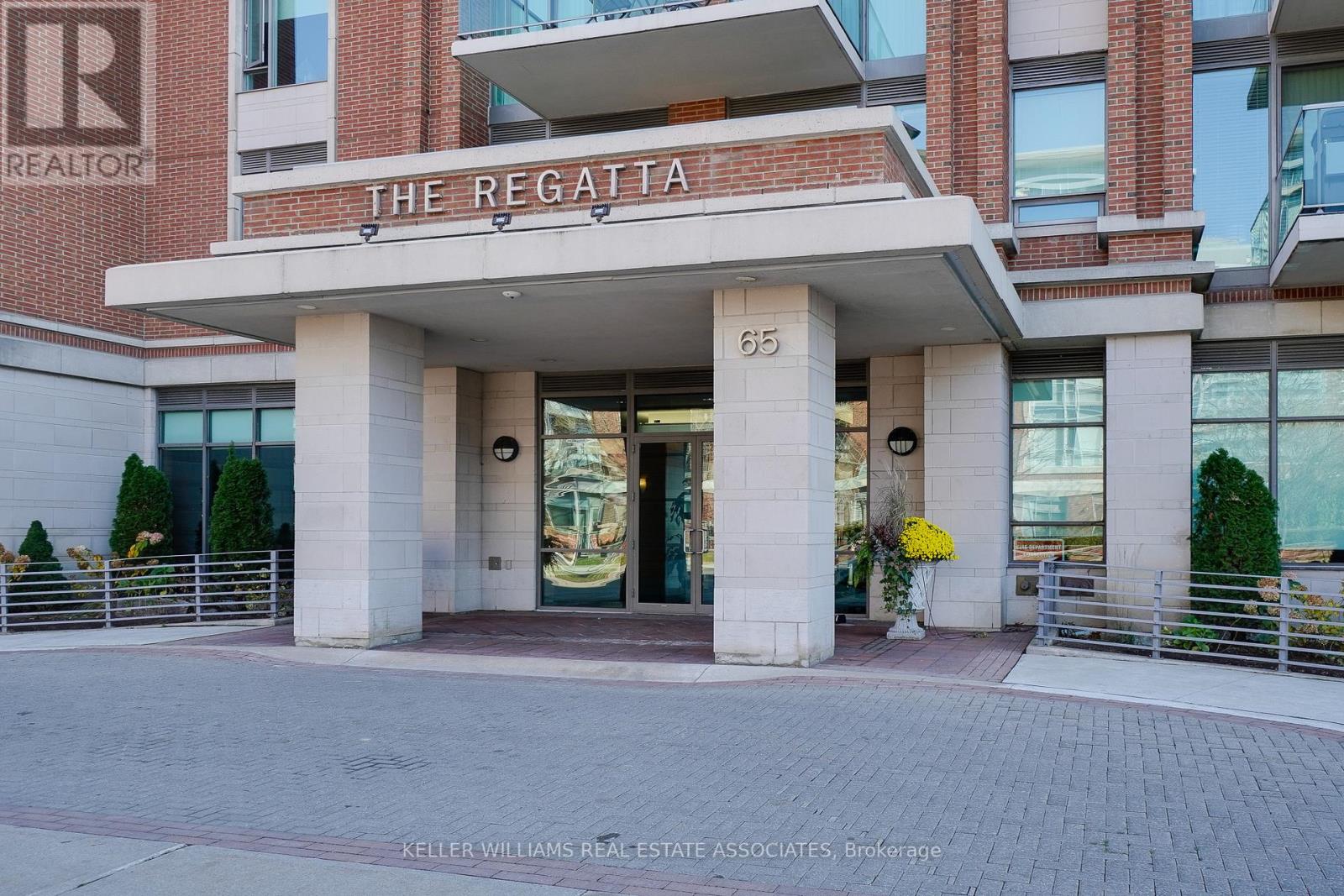 #511 -65 PORT ST E, #511