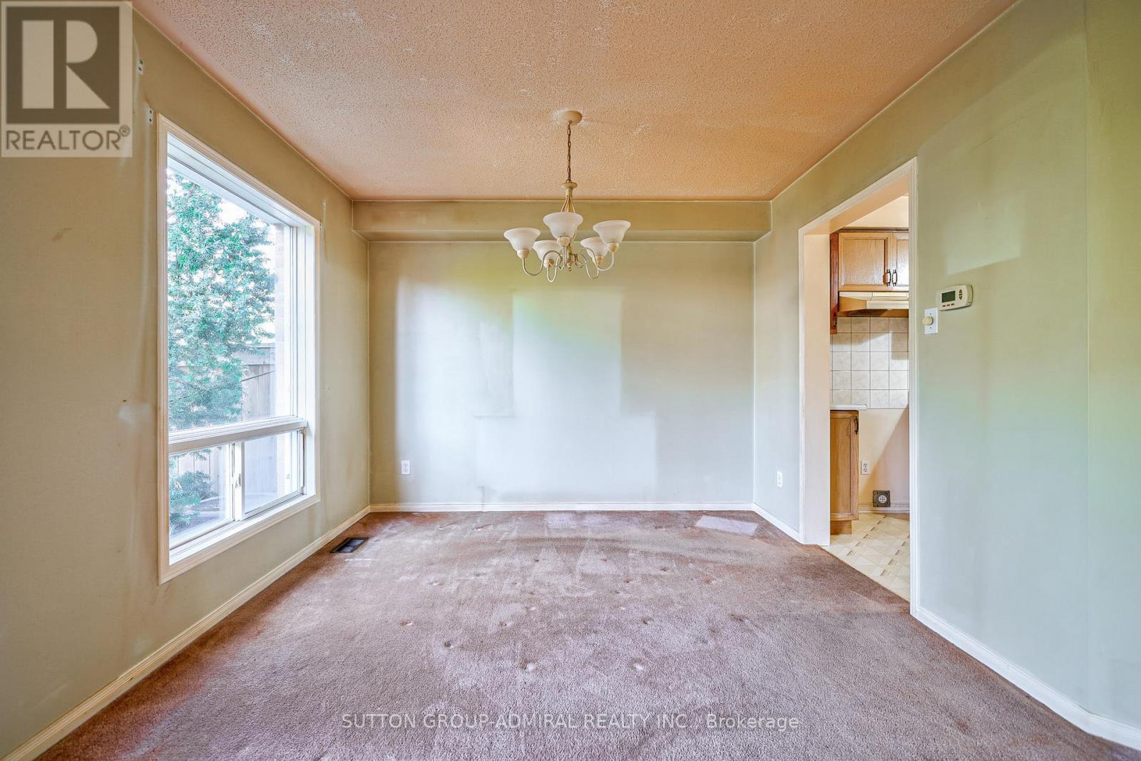 #44 -83 WICKSTEAD CRT, #44