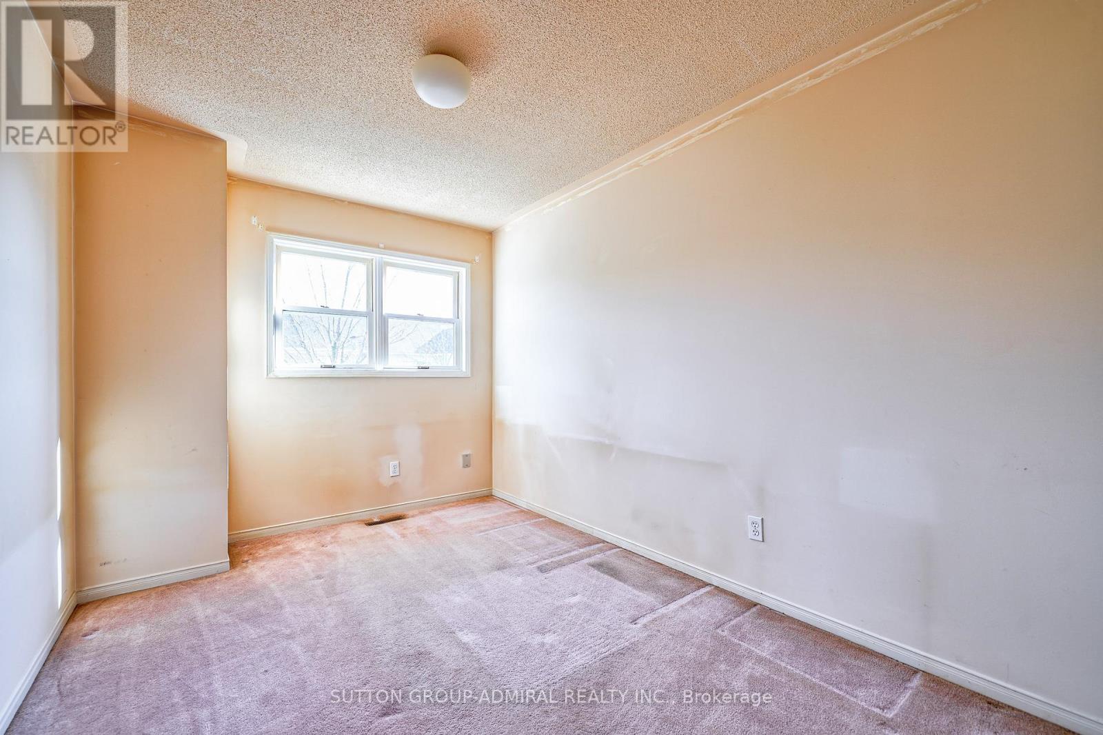 #44 -83 WICKSTEAD CRT, #44