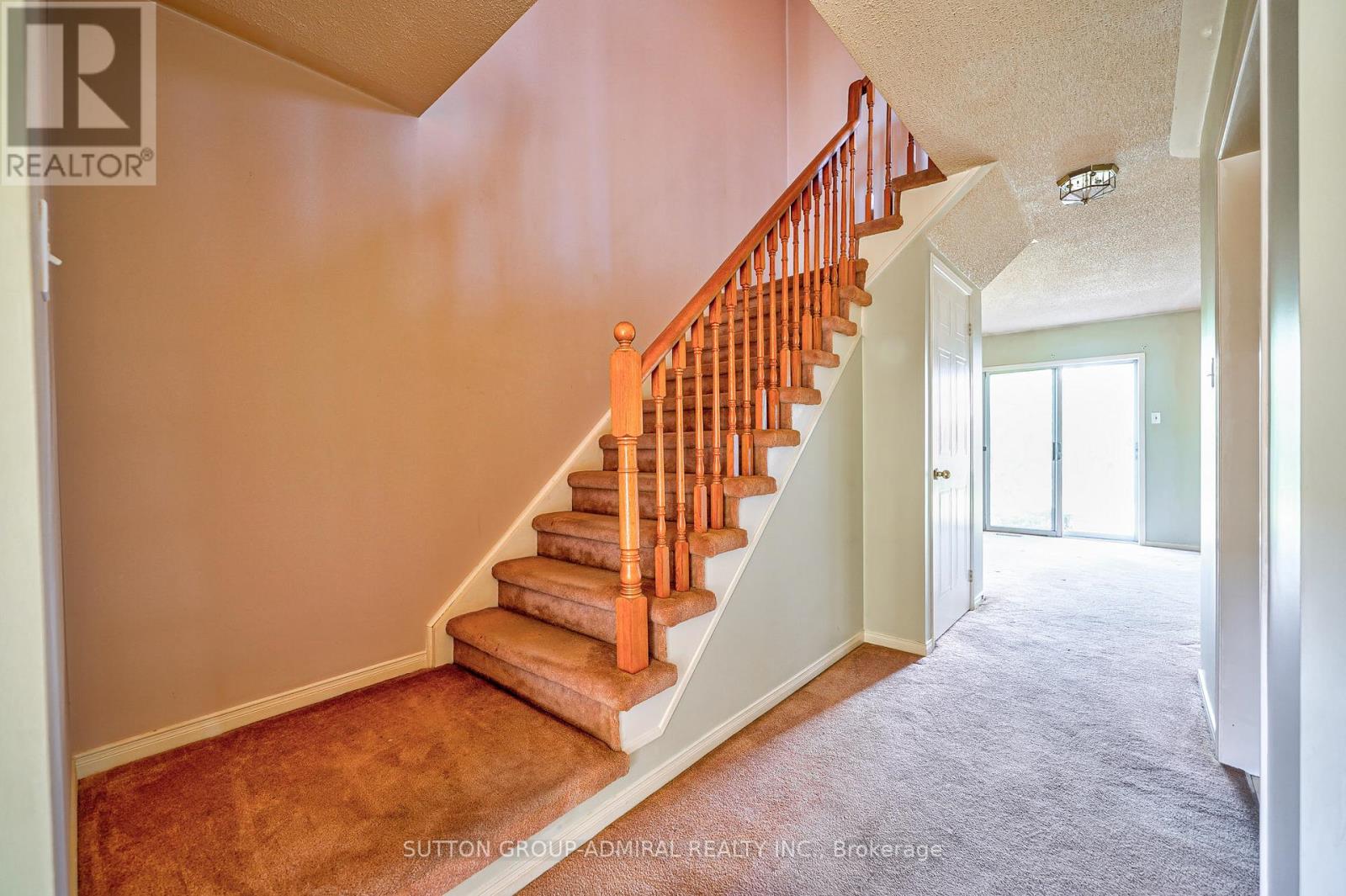 #44 -83 WICKSTEAD CRT, #44