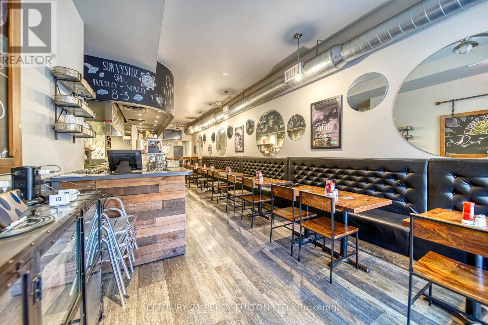337 LAKESHORE RD E