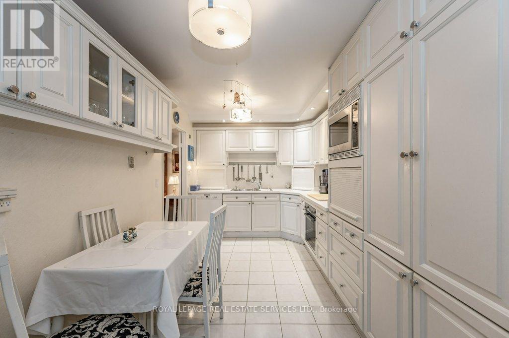 #801 -2175 MARINE DR, #801