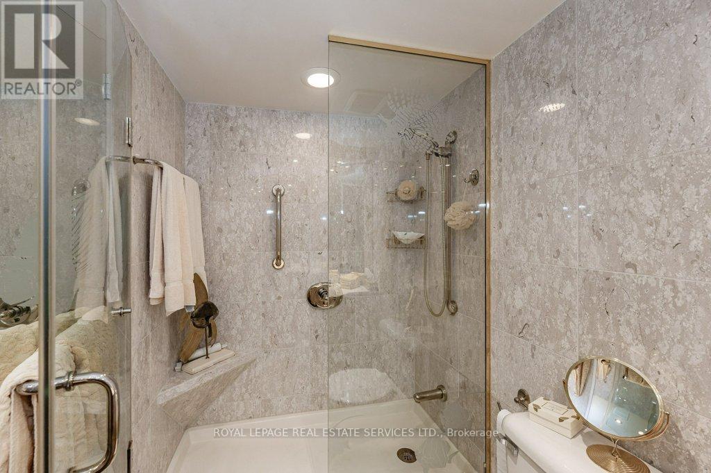 #801 -2175 MARINE DR, #801