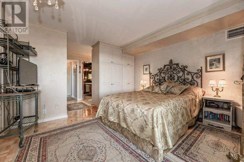 #801 -2175 MARINE DR, #801