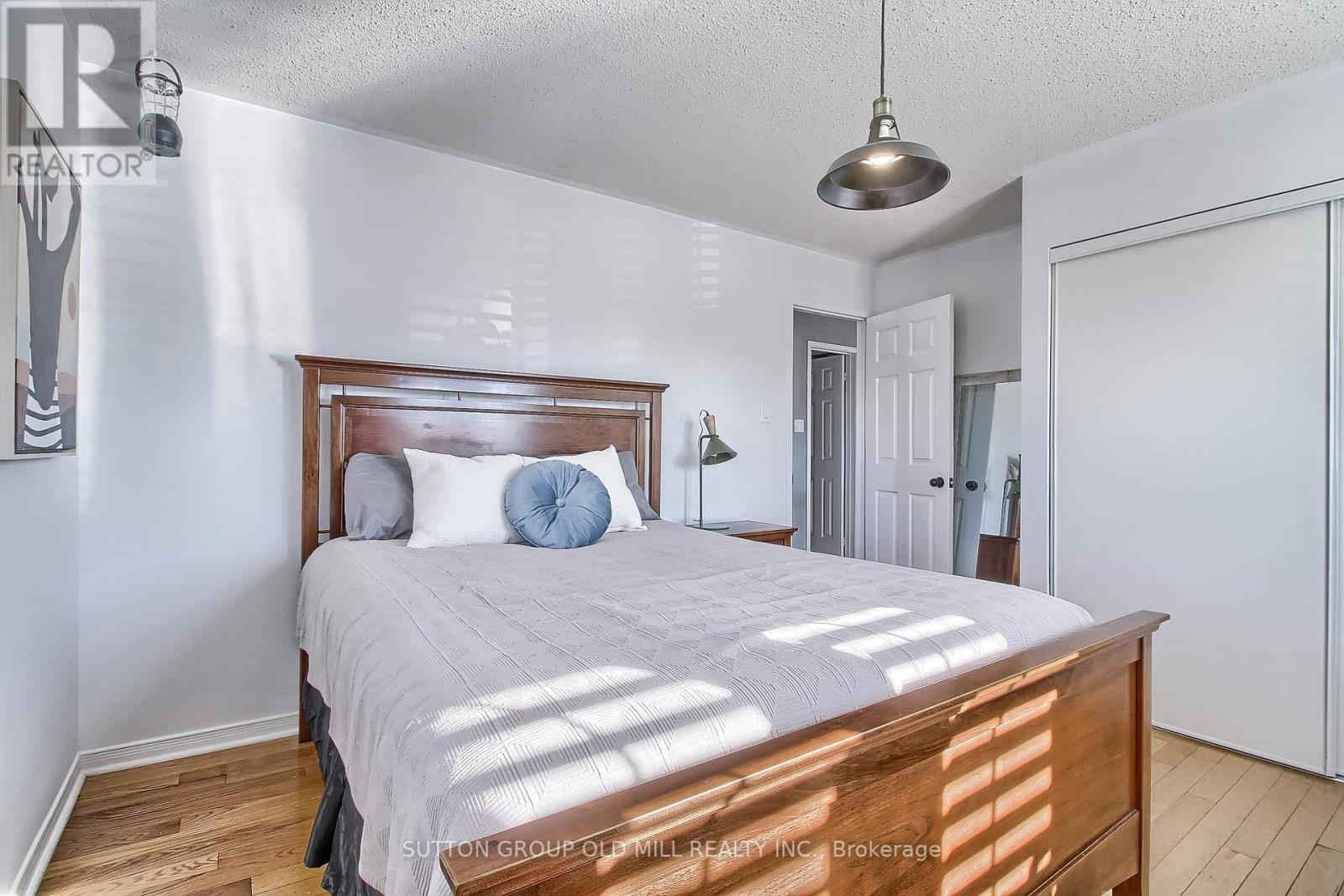 157 PRAIRIE ROSE CIRC