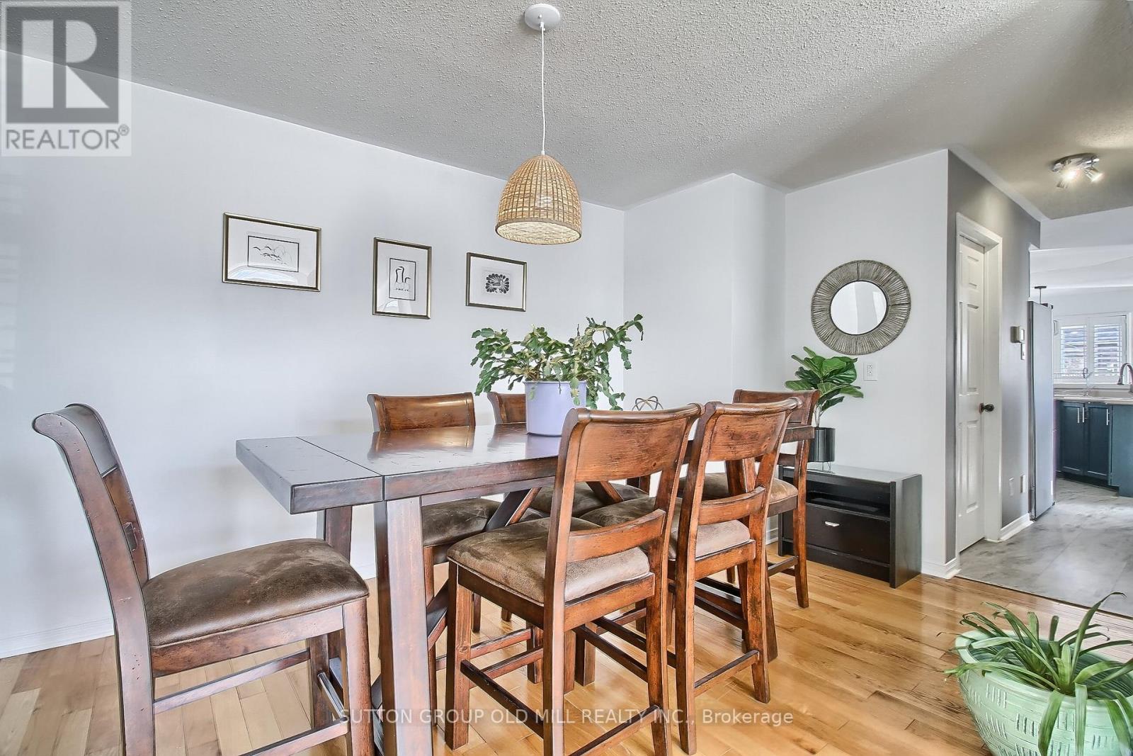 157 PRAIRIE ROSE CIRC