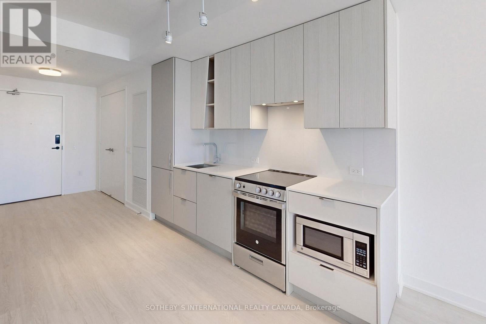 #1812 -3883 QUARTZ RD, #1812
