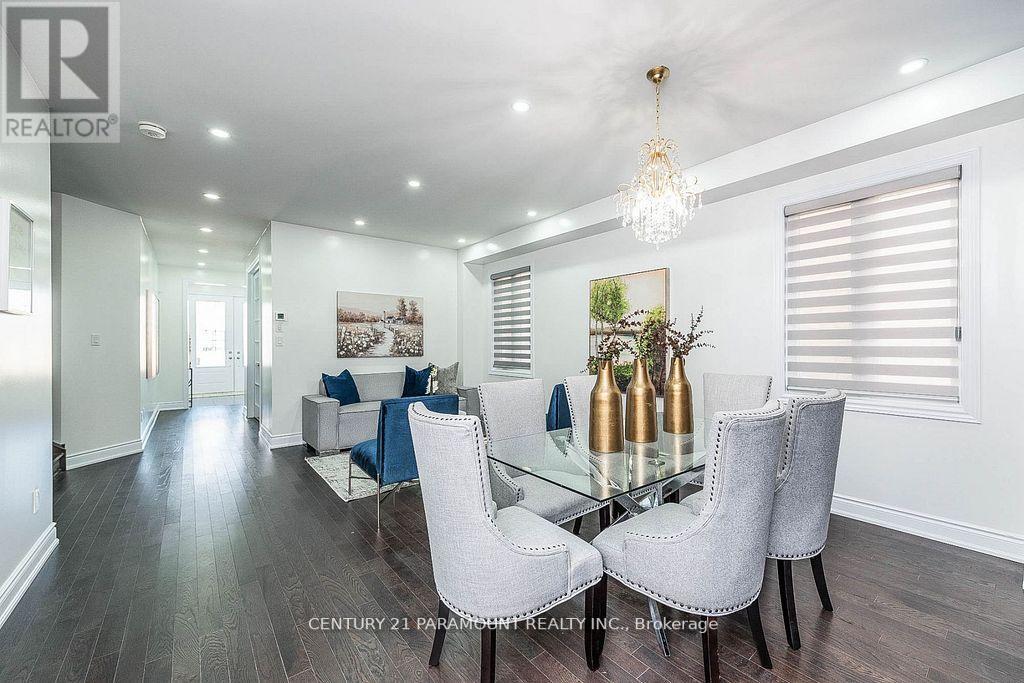 28 LOWELL CRES