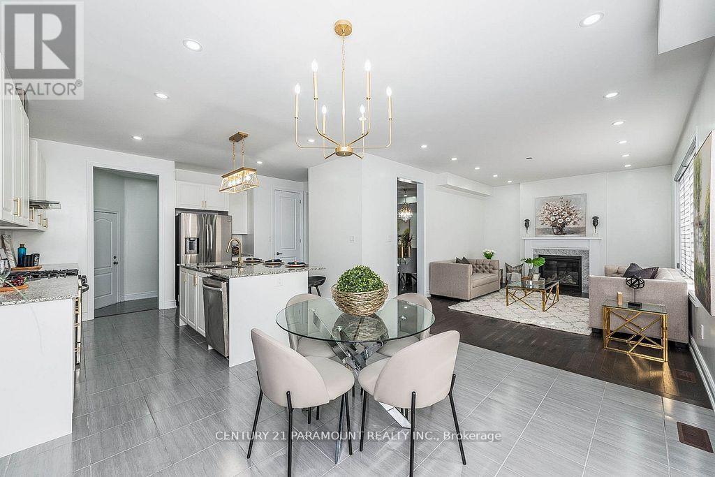 28 LOWELL CRES