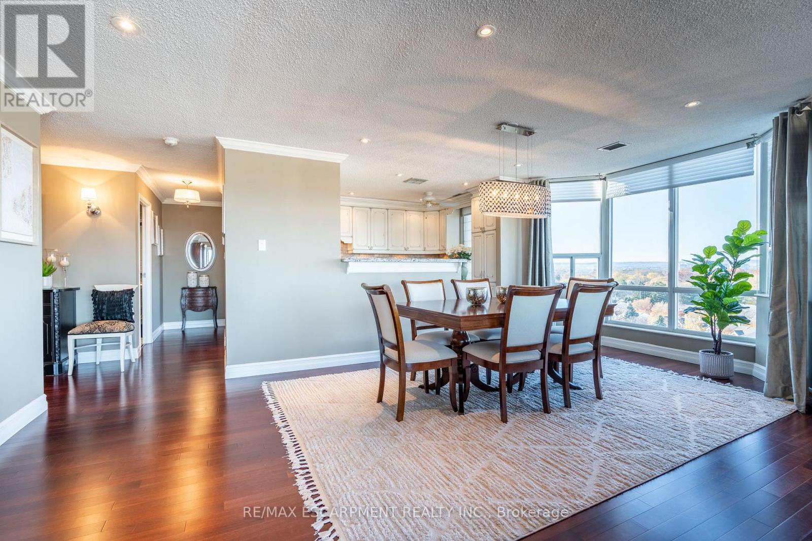 #1212 -5280 LAKESHORE RD, #1212