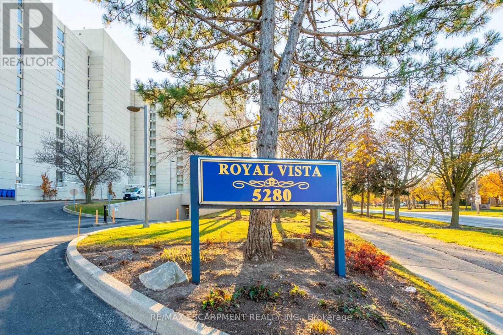 #1212 -5280 LAKESHORE RD, #1212