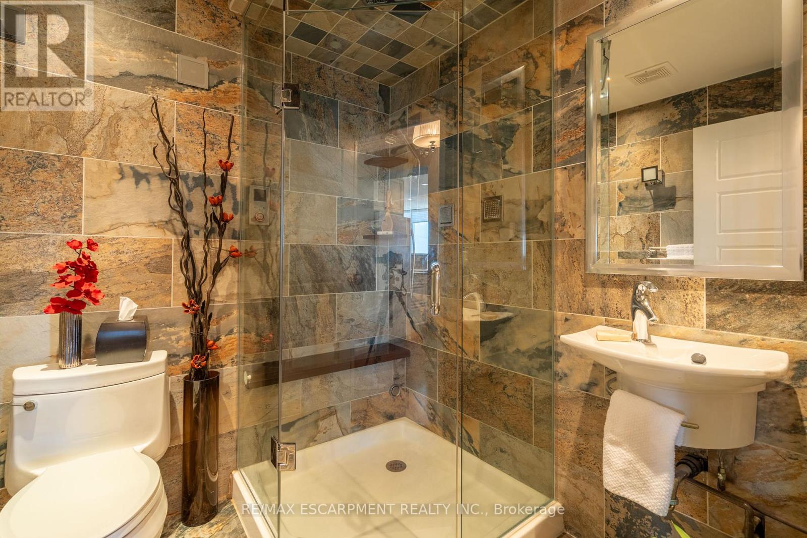#1212 -5280 LAKESHORE RD, #1212