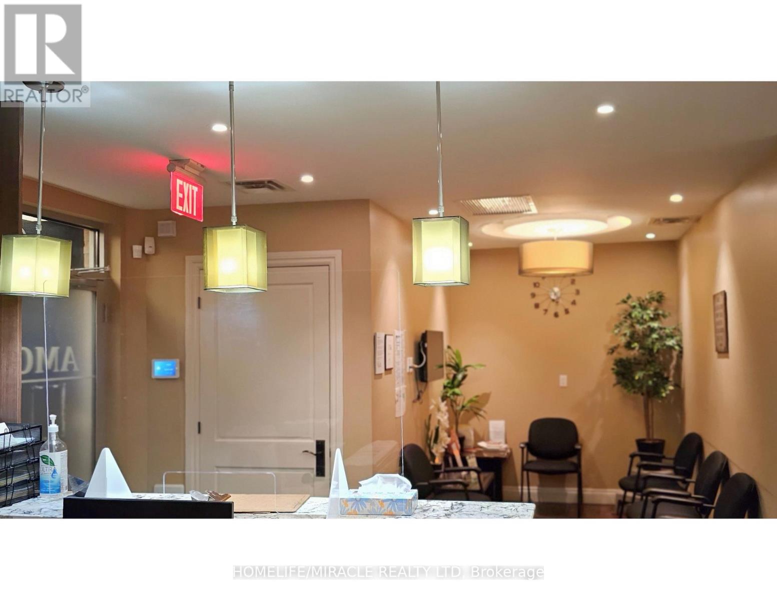 #6-3 -1401 PLAINS RD E, #6-3