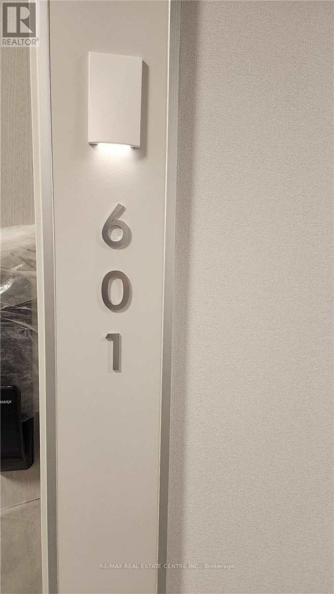 #B601 -3200 DAKOTA COMMON, #B601