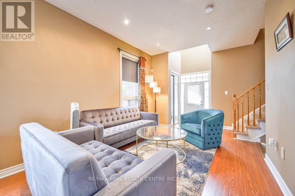 7325 CORK TREE ROW