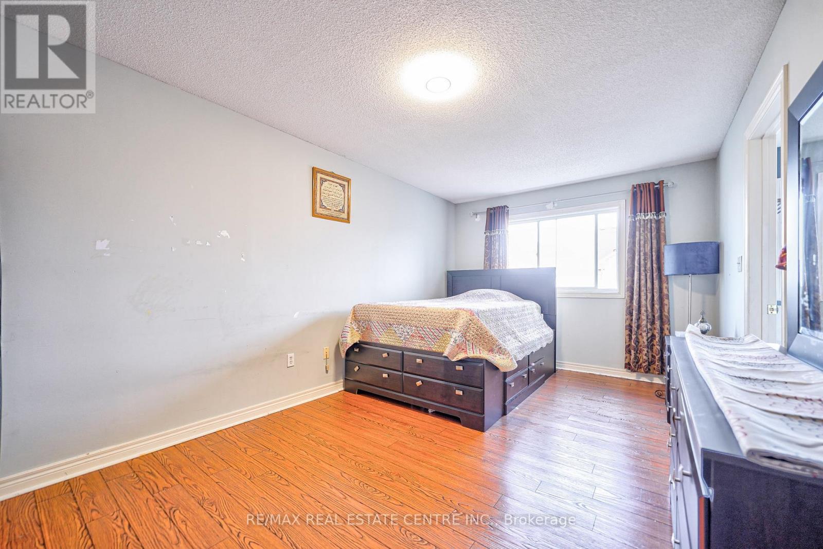 7325 CORK TREE ROW