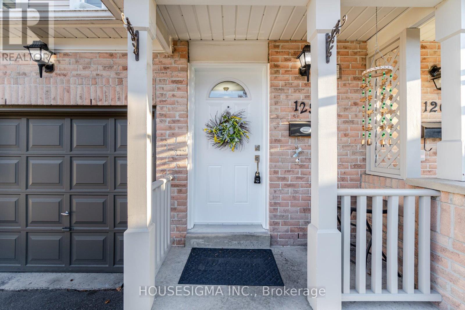 #125 -5910 GREENSBORO DR