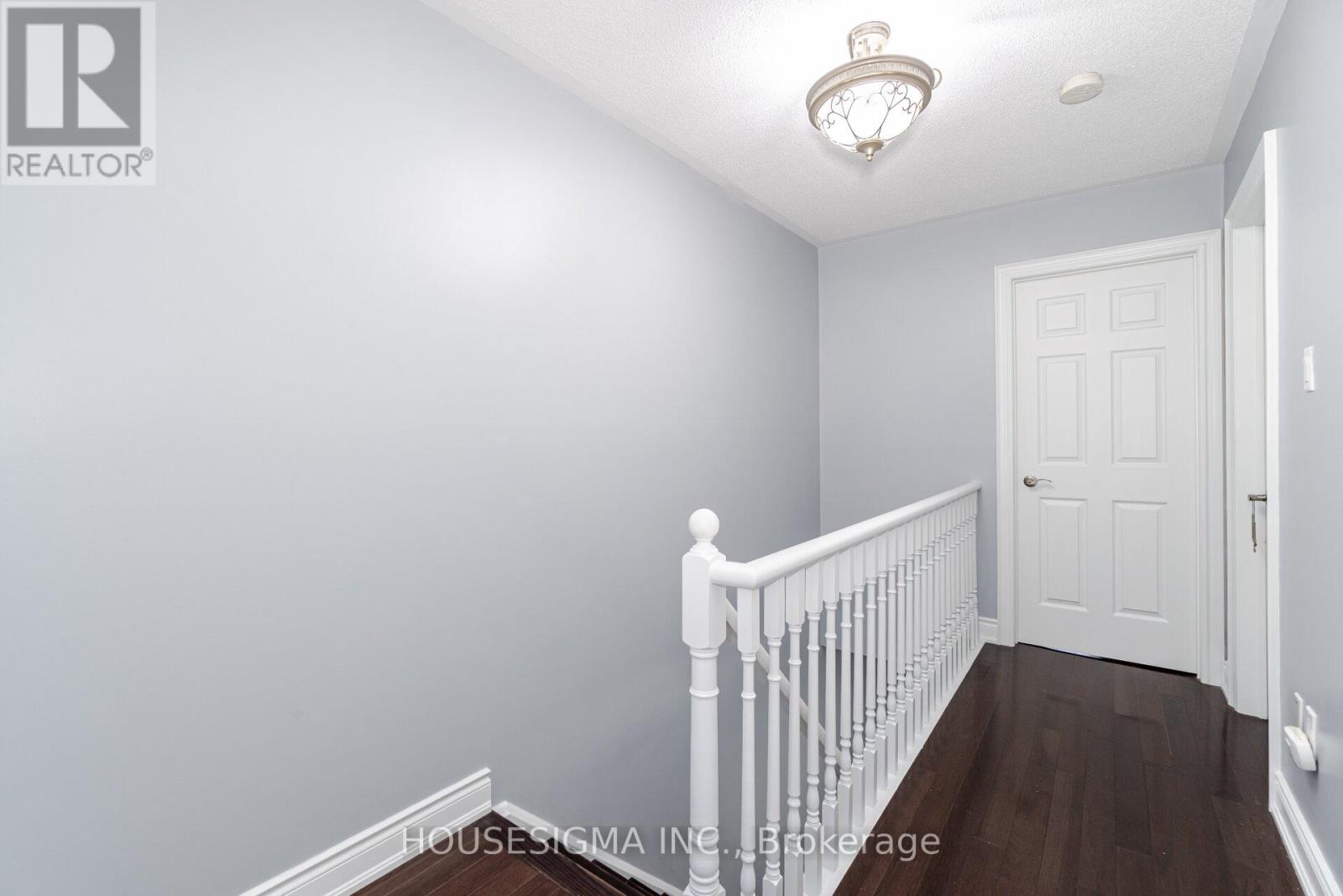 #125 -5910 GREENSBORO DR