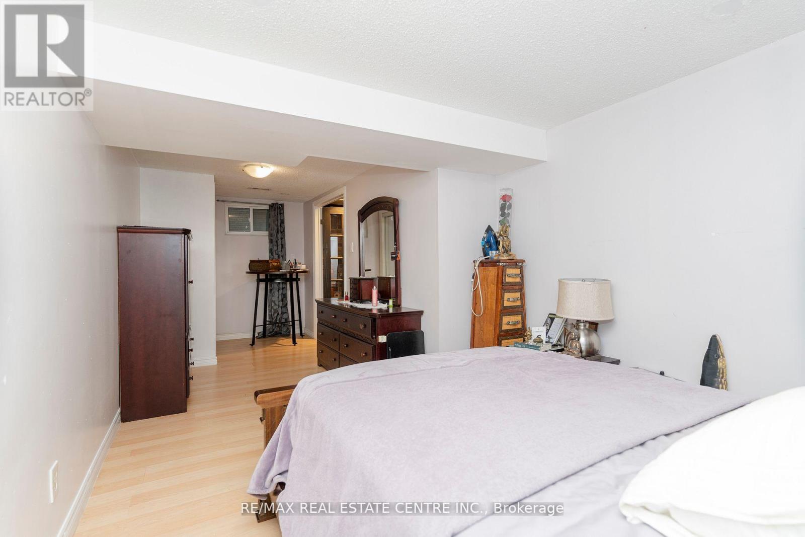 60 FALLWAY RD