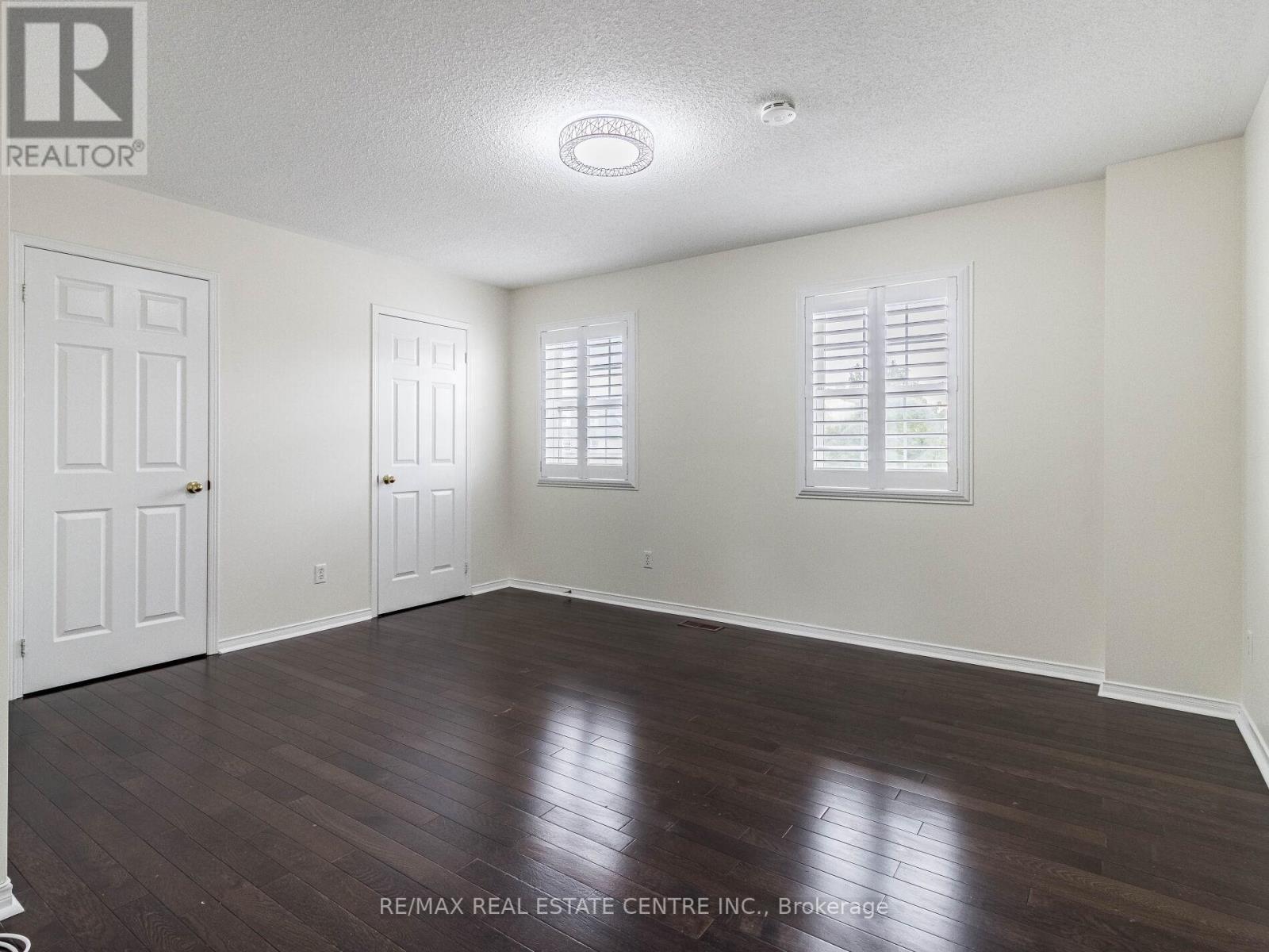 2165 WHITE DOVE CIRC