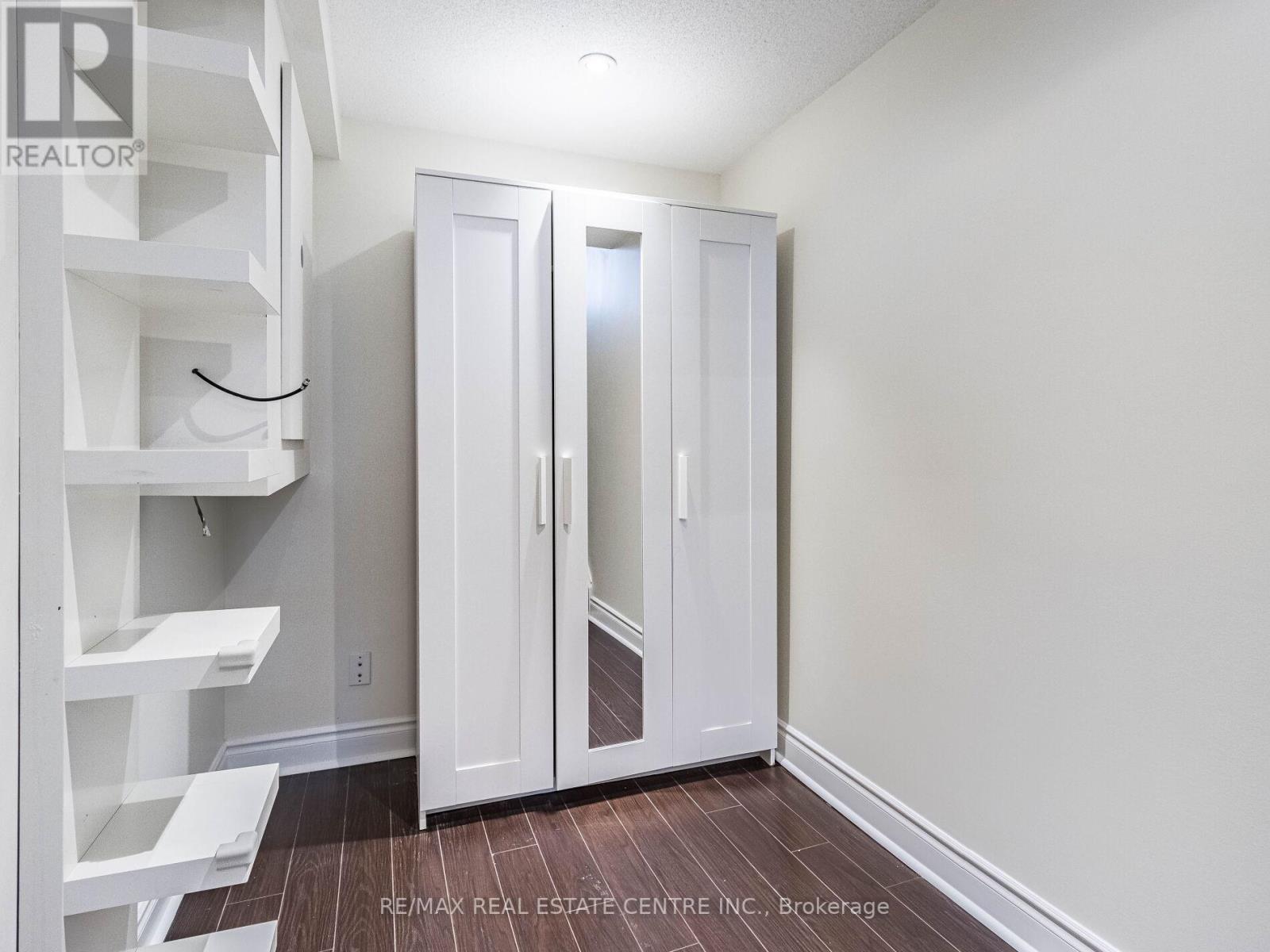 2165 WHITE DOVE CIRC