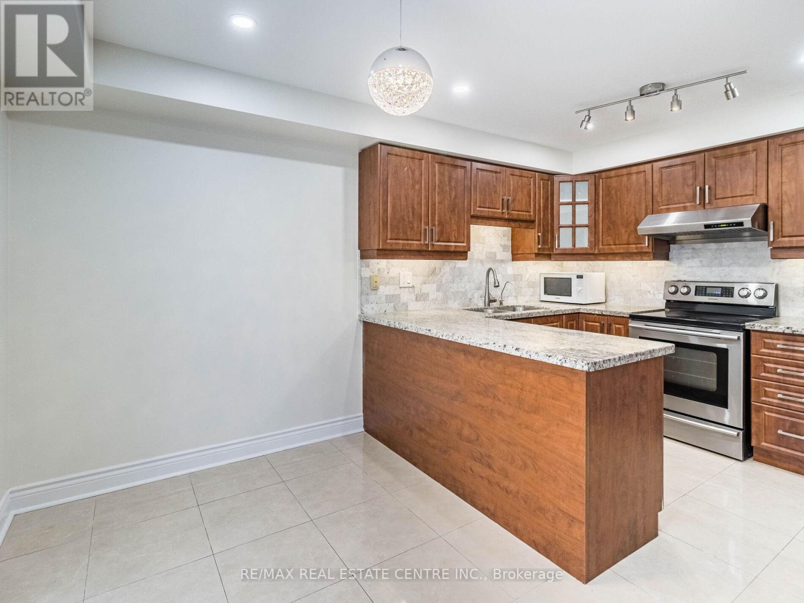 2165 WHITE DOVE CIRC