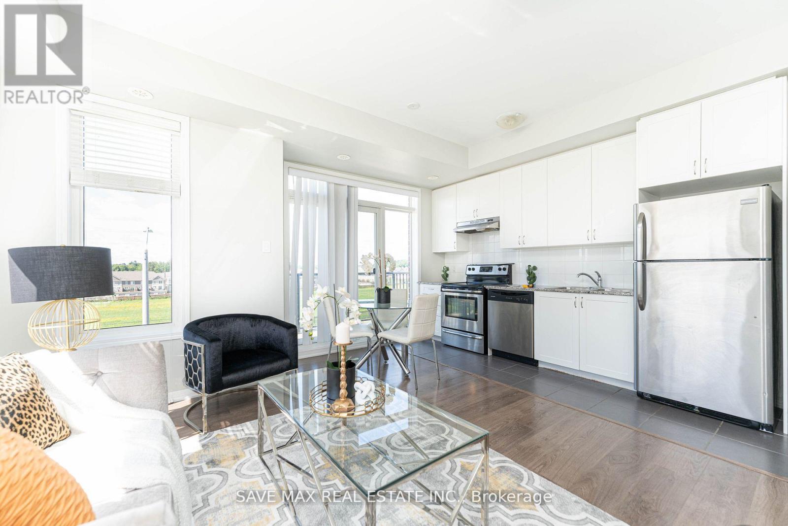 #404 -54 SKY HARBOUR DR, #404
