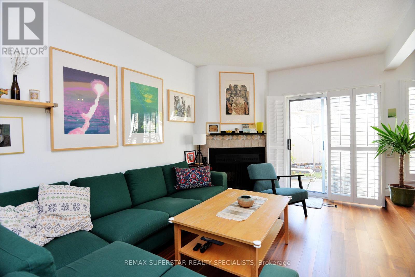 #1 -1020 CEDARGLEN GATE, #1
