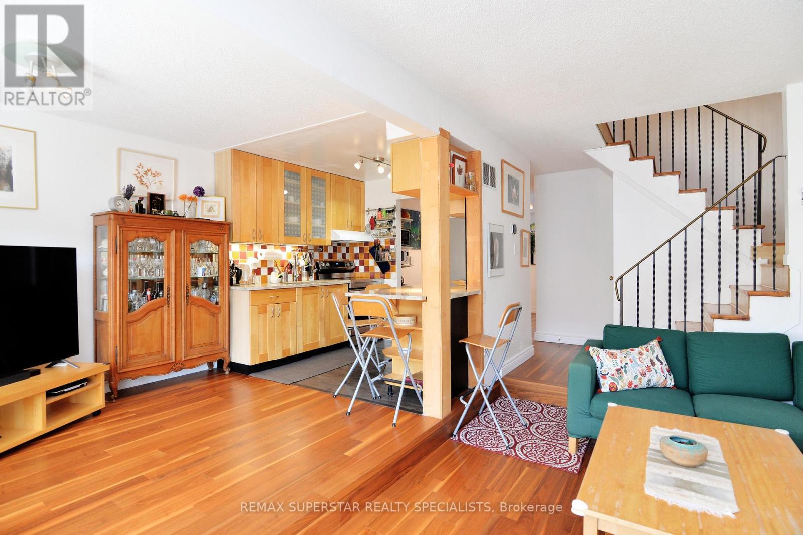 #1 -1020 CEDARGLEN GATE, #1