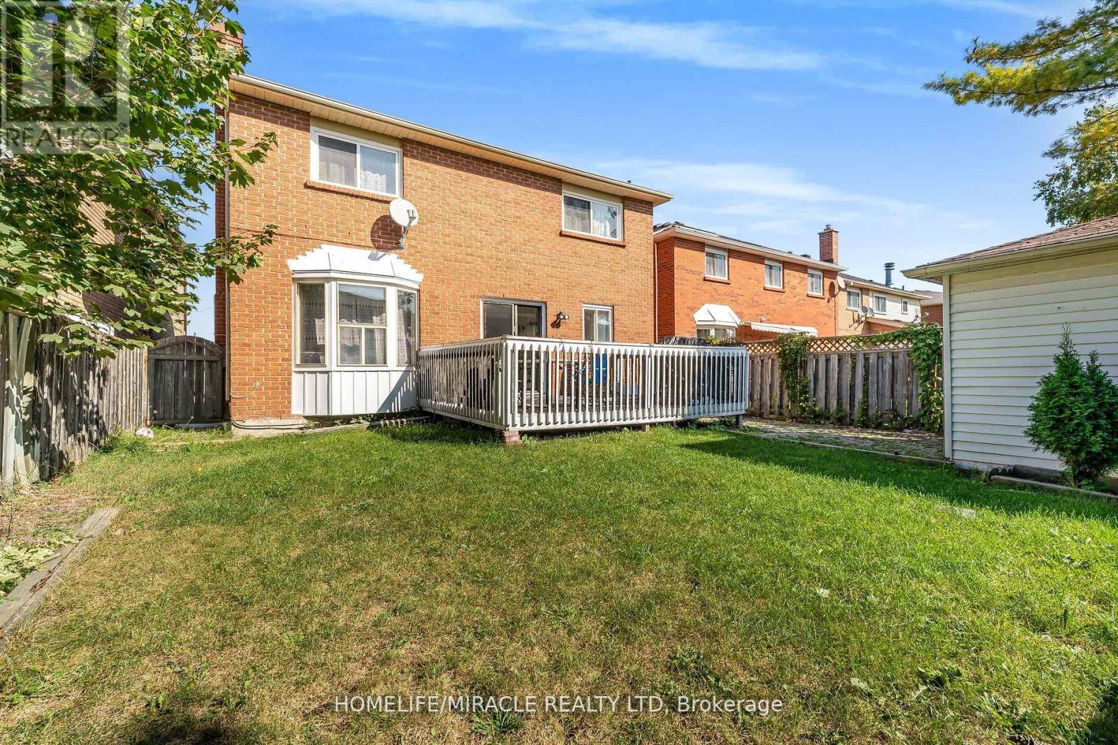 229 VODDEN ST W