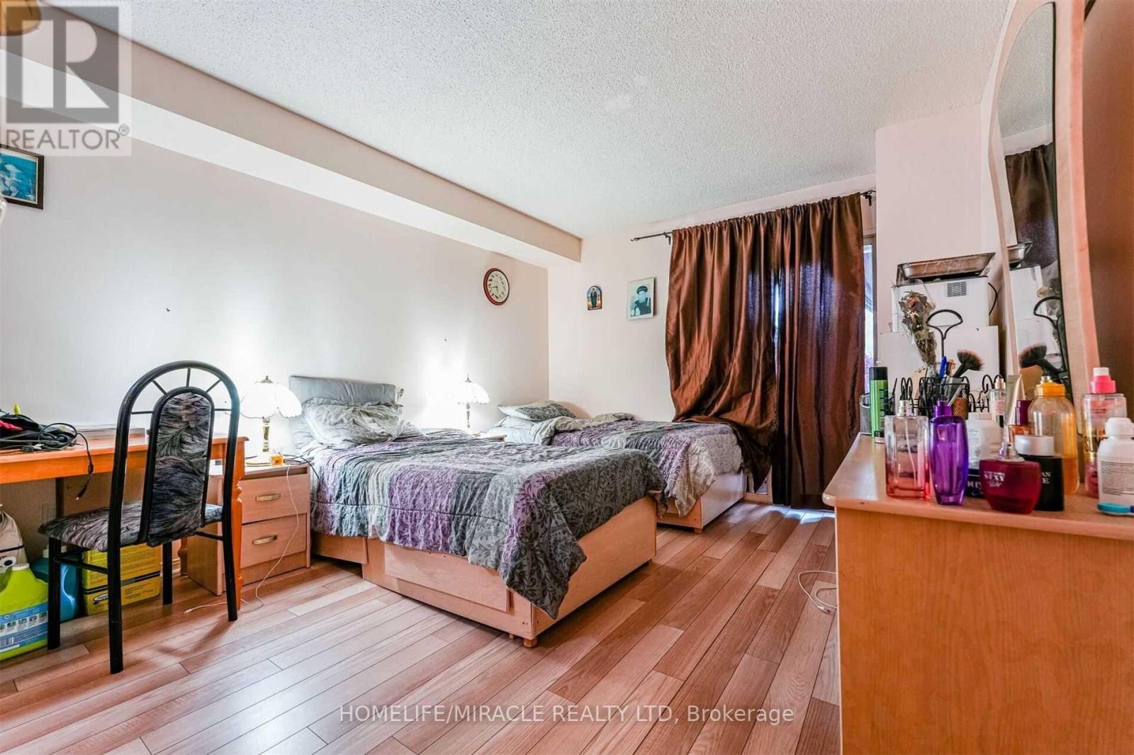 #318 -250 WEBB DR, #318