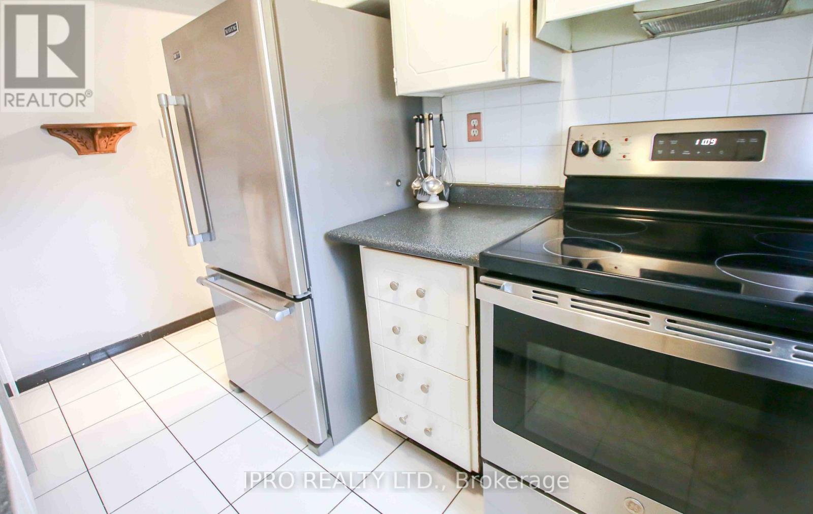#9 -561 CHILDS DR, #9