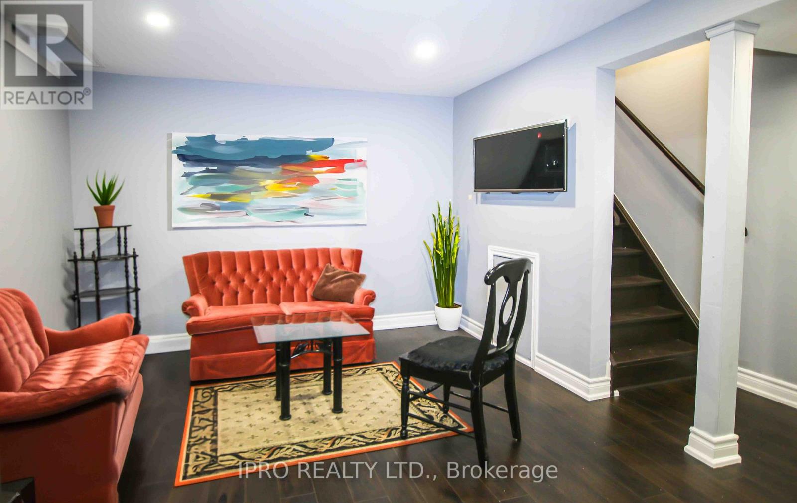 #9 -561 CHILDS DR, #9