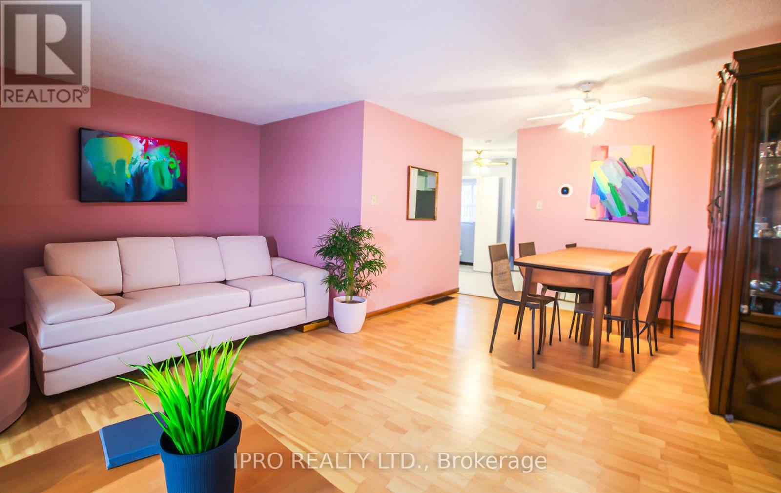 #9 -561 CHILDS DR, #9