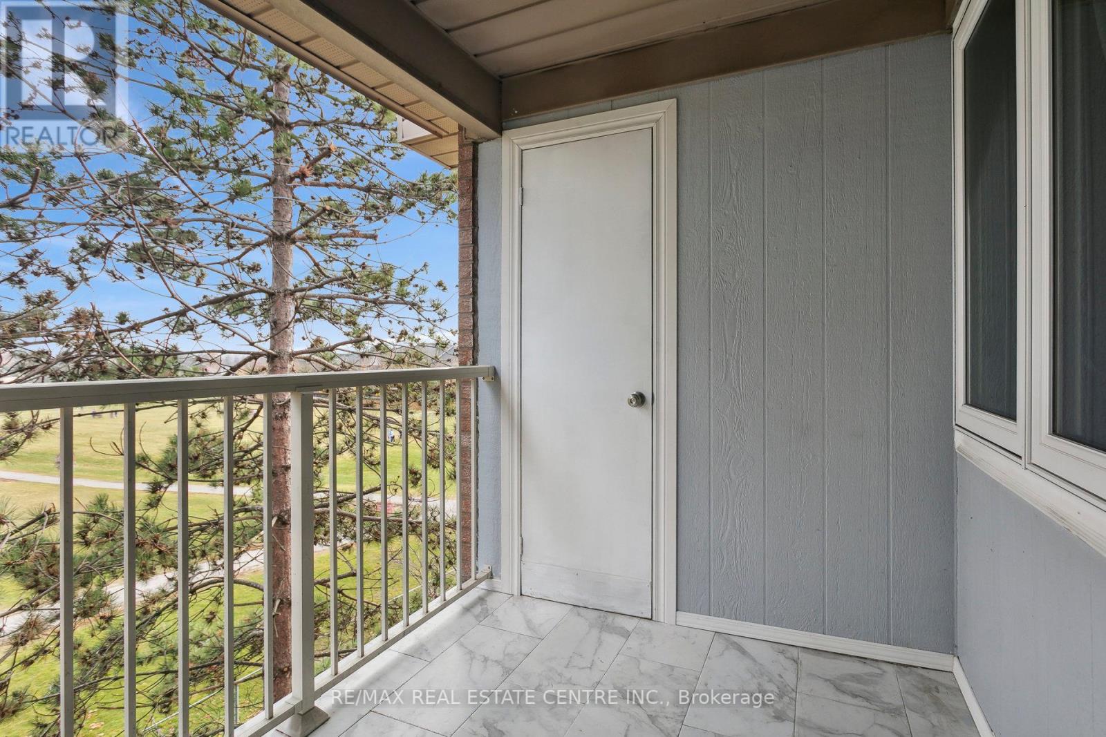 #160 -85 BRISTOL RD E, #160