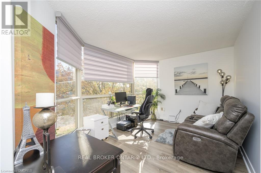 #301 -1237 NORTH SHORE BLVD E, #301