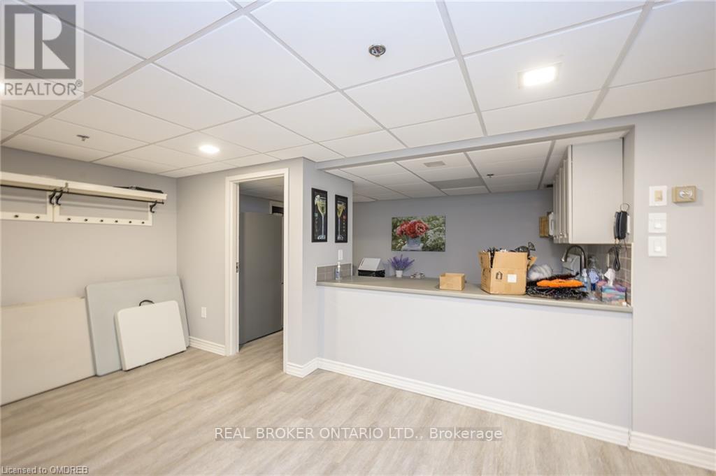 #301 -1237 NORTH SHORE BLVD E, #301