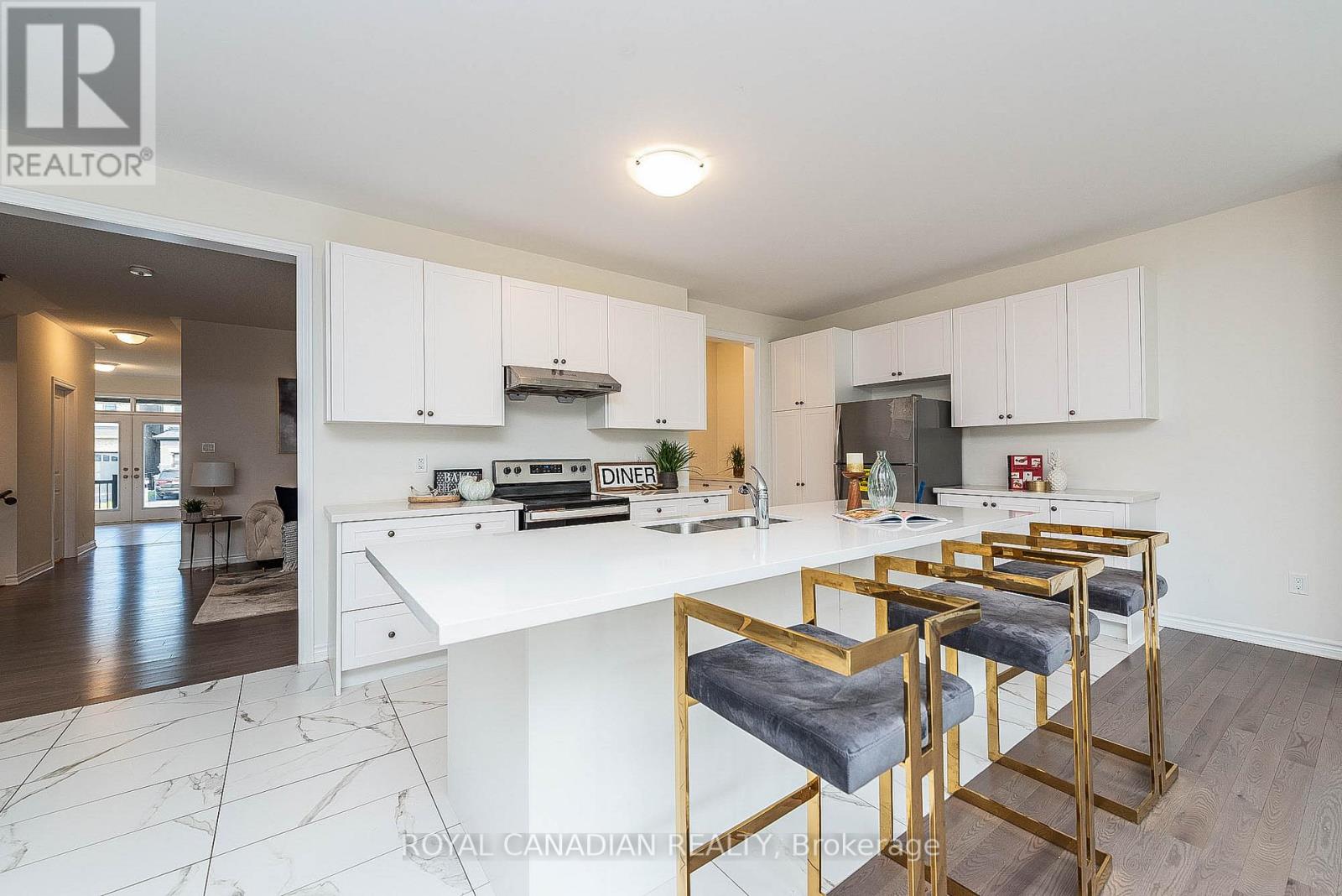 32 SPINLAND ST