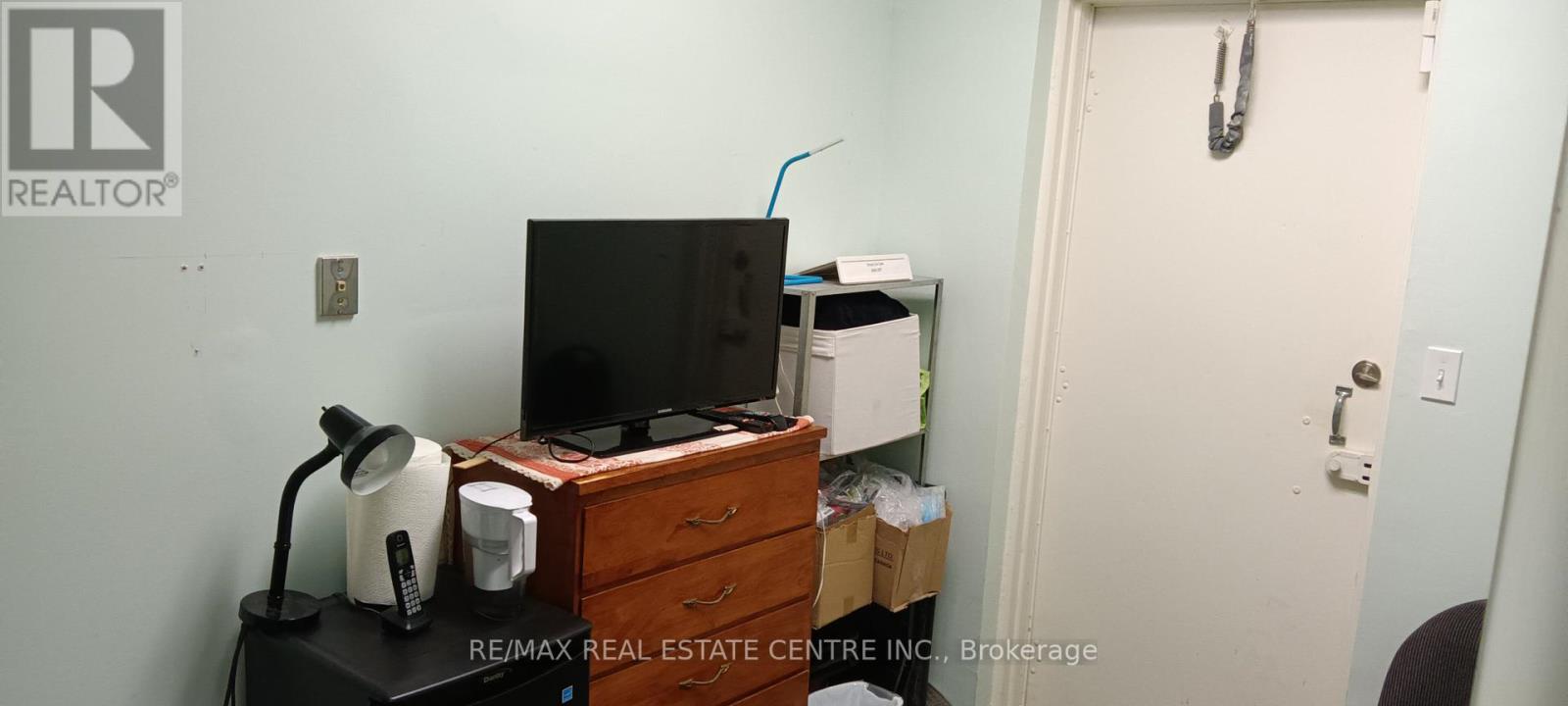 #8 -5291 LAKESHORE RD, #8