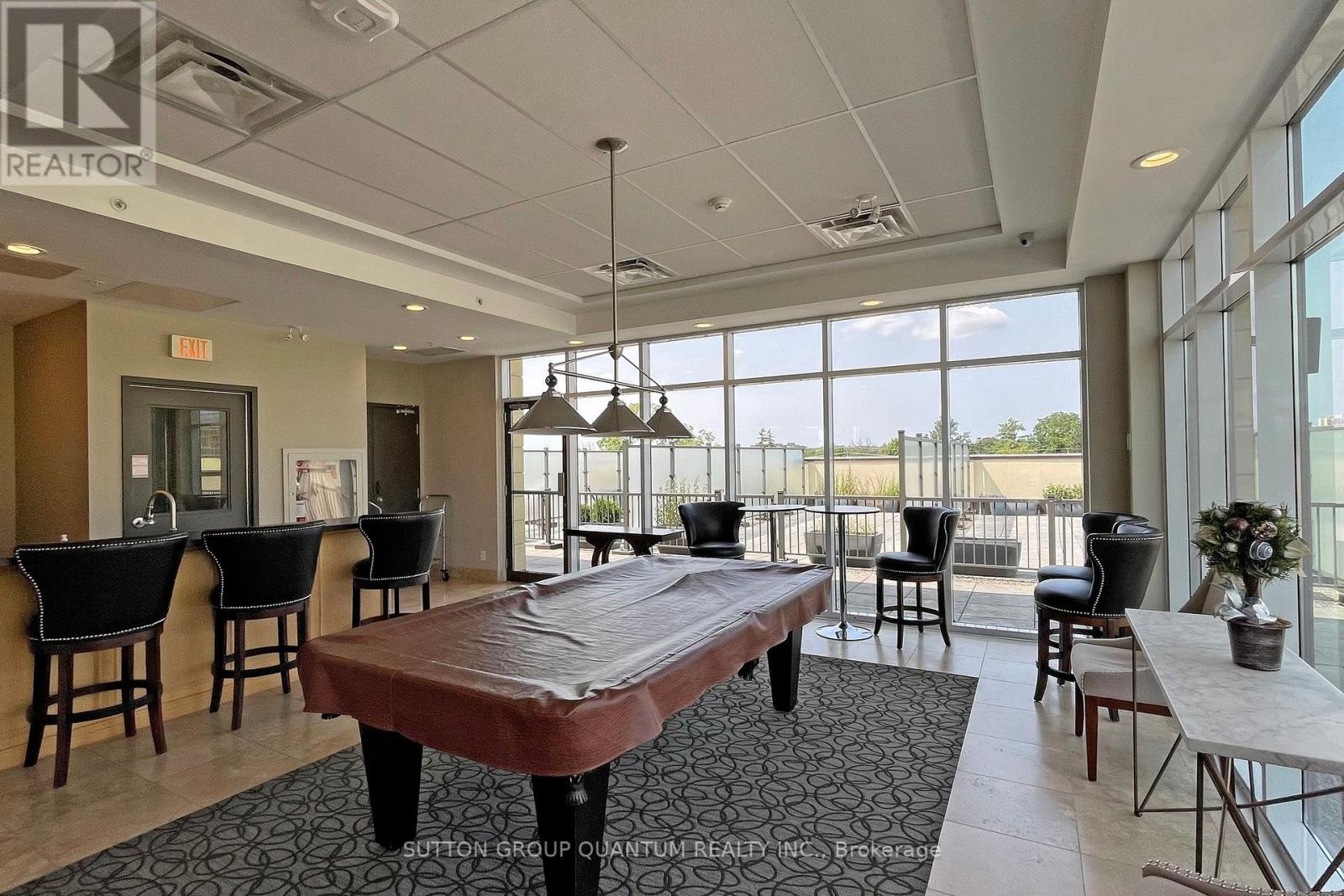#304 -205 LAKESHORE RD W, #304
