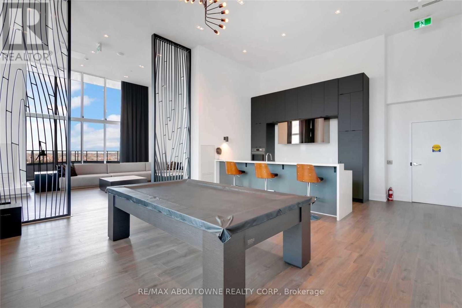 #1502 -297 OAK WALK DR, #1502