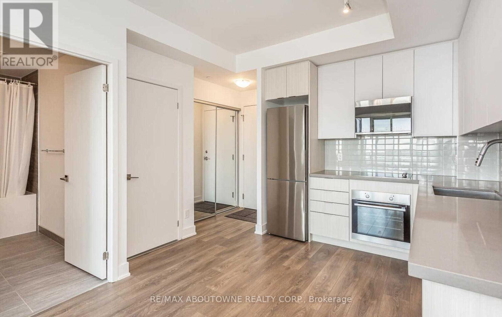 #1502 -297 OAK WALK DR, #1502