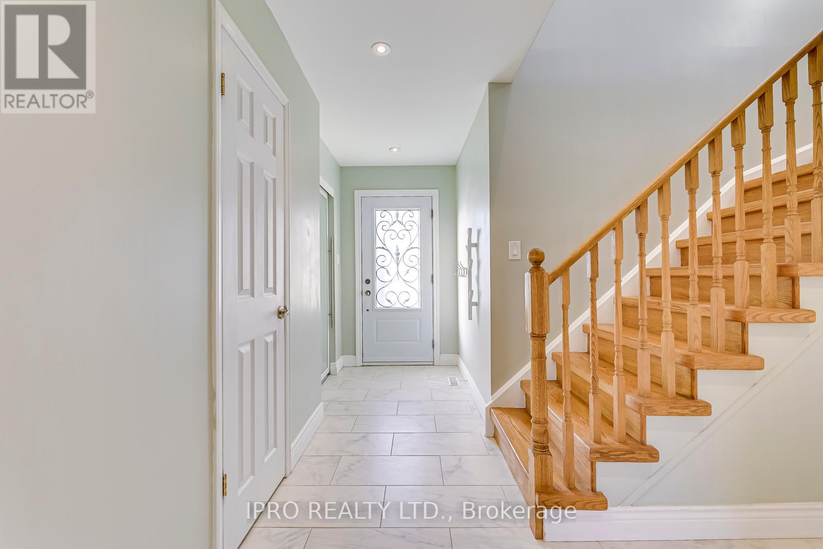 1503 LANCASTER DR
